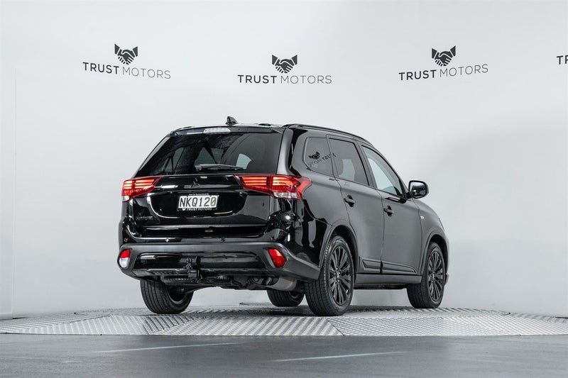 2021 Mitsubishi Outlander LS 2.4L Petrol, photo 3