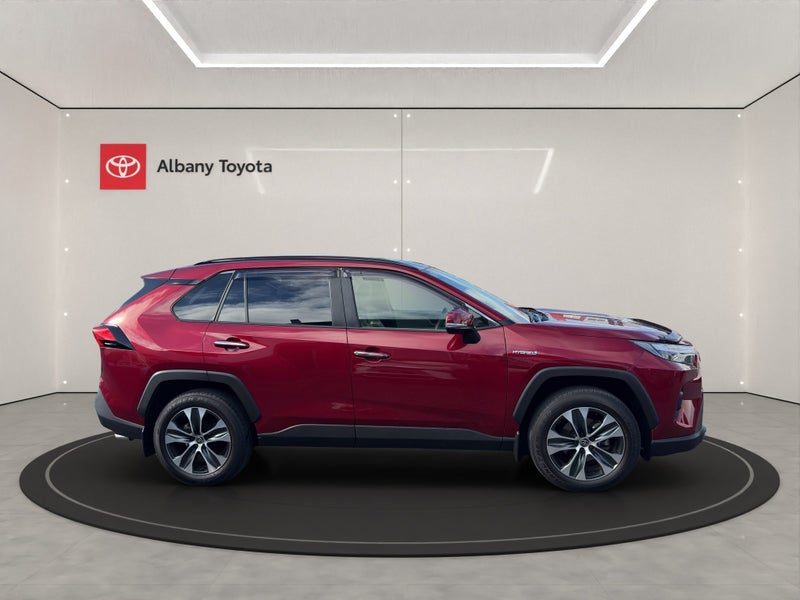 2023 Toyota RAV4 Limited 2.5P HV ECVT AWD SUV/5..., photo 2