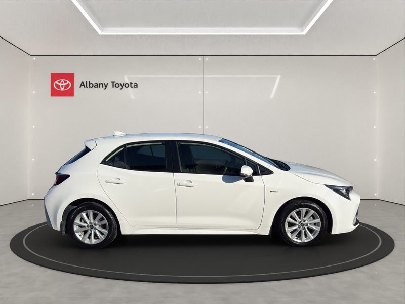 2024 Toyota Corolla GX 1.8P HEV CVT FWD HB/5D/5..., photo 2