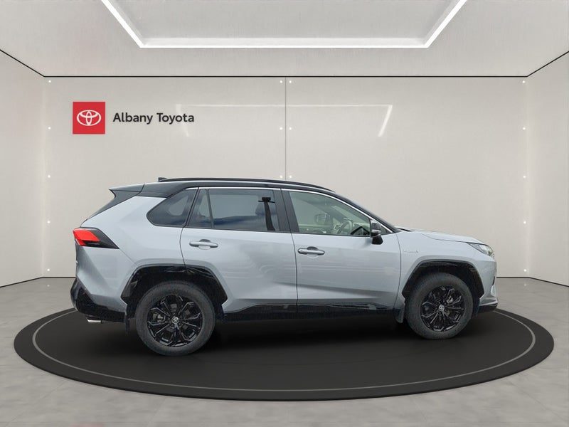 2024 Toyota RAV4 XSE 2.5P HV ECVT AWD SUV/5D/5S..., photo 2