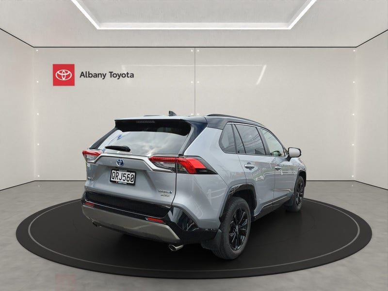 2024 Toyota RAV4 XSE 2.5P HV ECVT AWD SUV/5D/5S..., photo 3