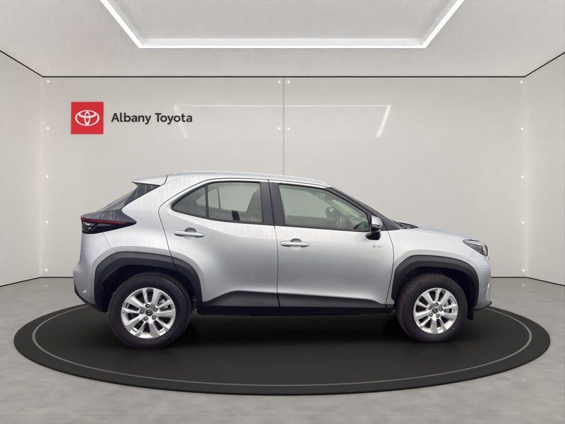 2024 Toyota Yaris Cross Cross GX 1.5P HV ECVT F..., photo 2