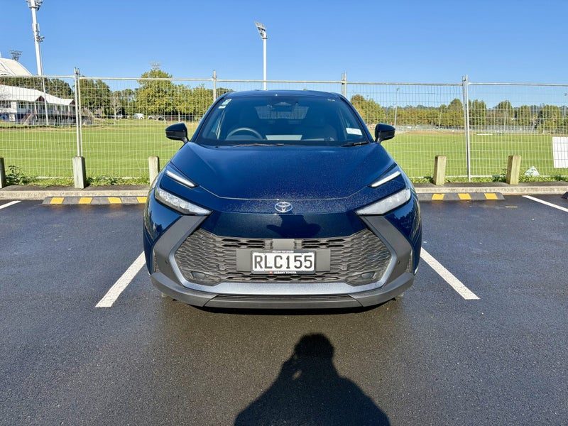 2025 Toyota C-HR GX 1.8 Petrol HYBRID CVT FWD SUV, photo 2