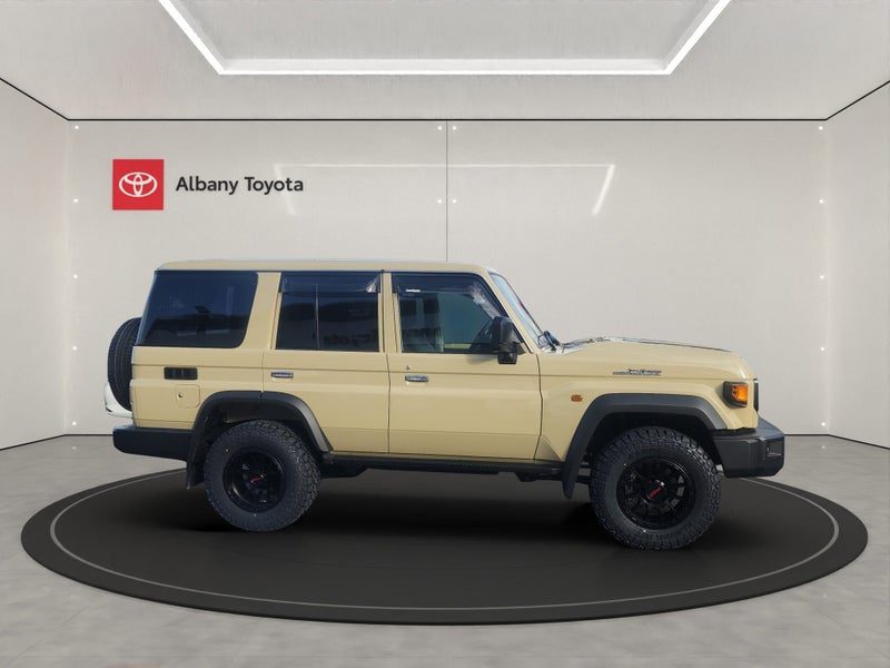 2025 Toyota Land Cruiser 70 2.8D AX 5 Dr SUV 6A..., photo 2