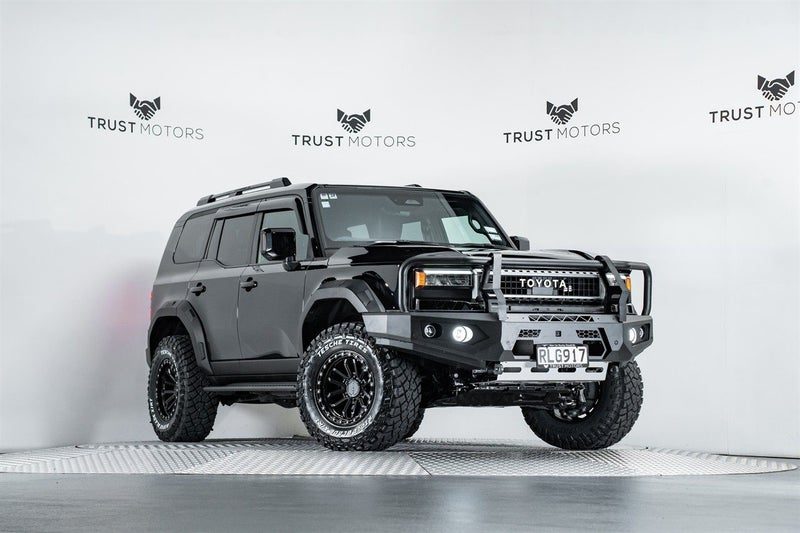2025 Toyota Land Cruiser Prado GXL Hybrid 2.8L 4WD, main photo