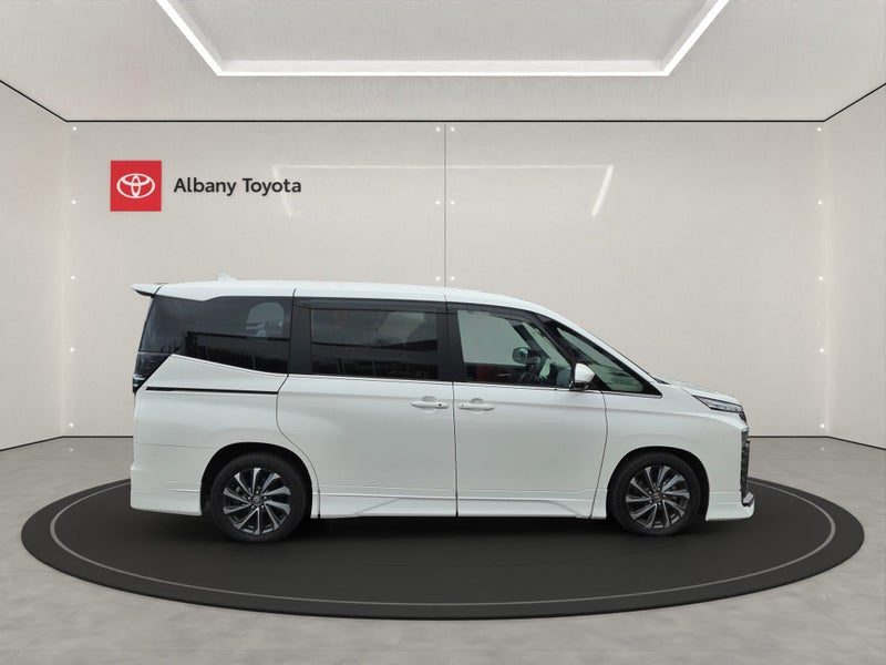 2025 Toyota Voxy 1.8 Hybrid SZ Wagon 5 Dr 2WD C..., photo 2