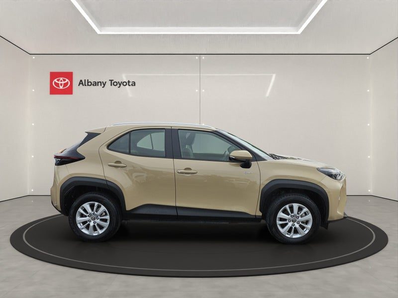 2025 Toyota Yaris Cross Cross GX 1.5P HEV ECVT..., photo 2