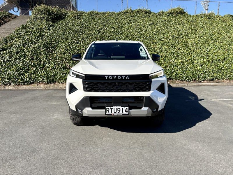 2026 Toyota Hilux SR5 Limited 2.8DT Hybrid 6AT..., photo 2